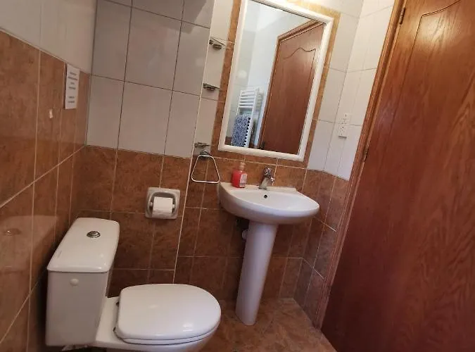 Vaggelis Vila *