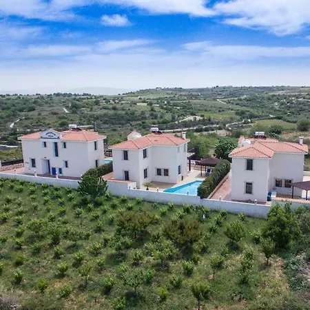 Vaggelis Villa